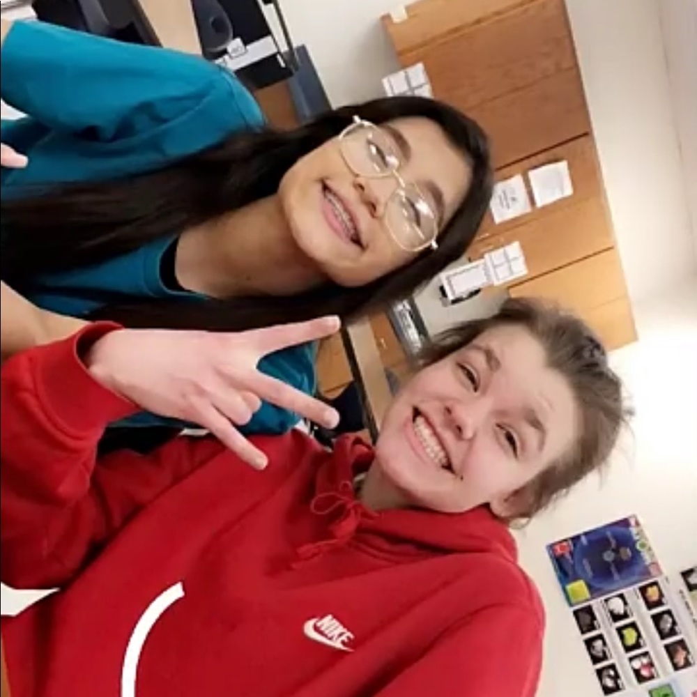 Meet your Posher, Hannah